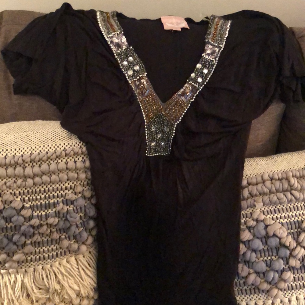 Embellished V Neck Tee